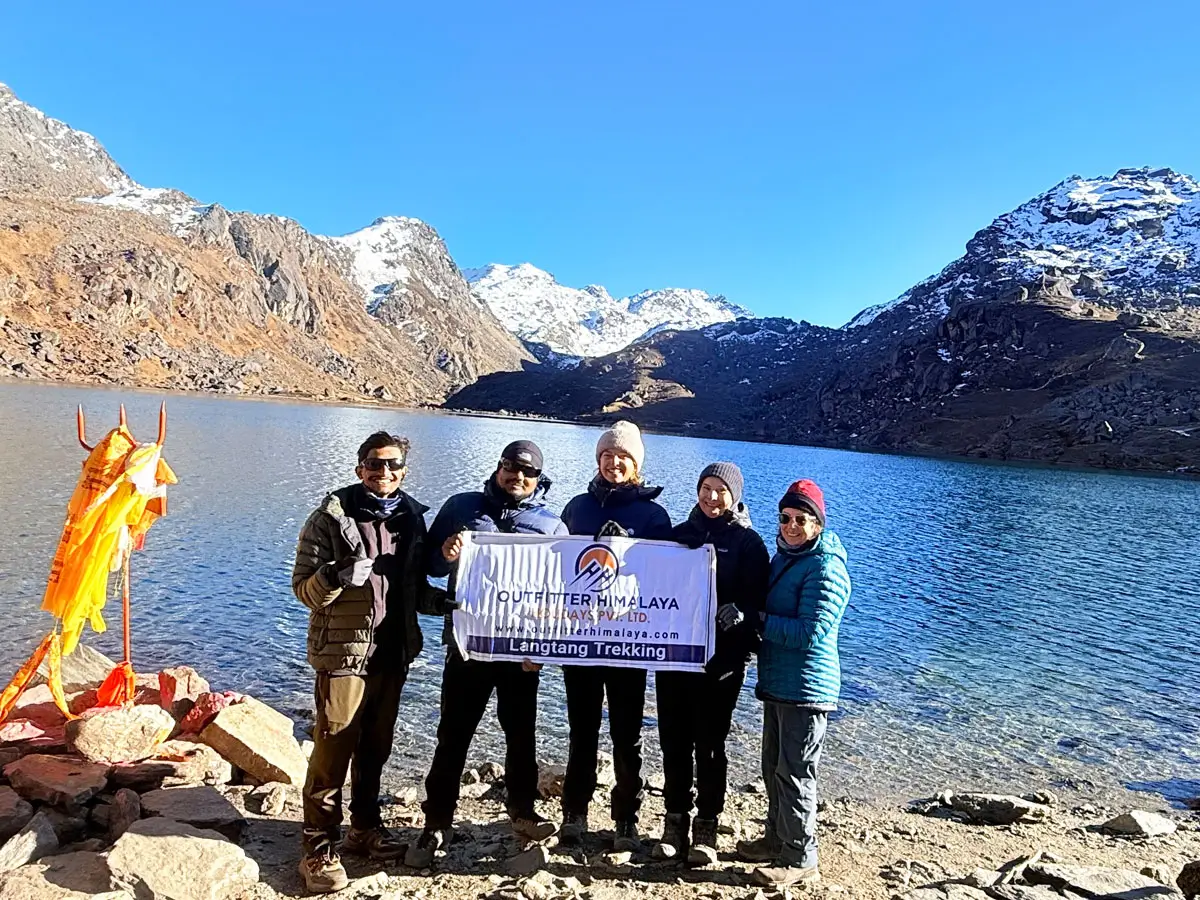 the Gosaikunda Lake